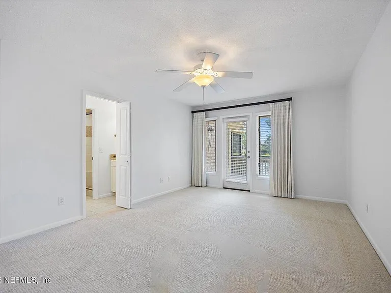 80 Fishermans Cove Rd — Photo 10