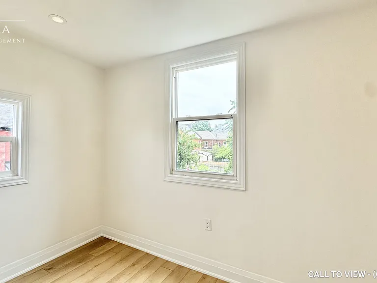 126 Evans St — Photo 8