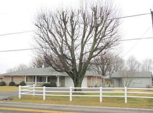 6742 Mendenhall Rd, Indianapolis, IN 46221