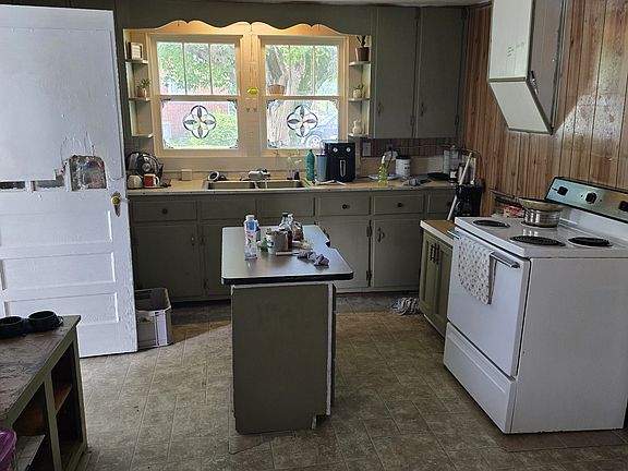 4th image of 1264 Indian Creek Rd