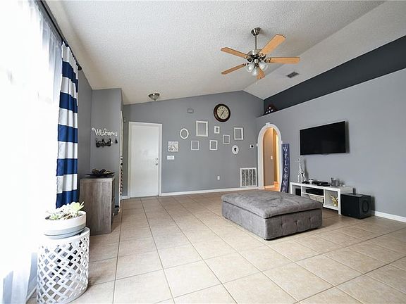 4th image of 103 Pamala Ct