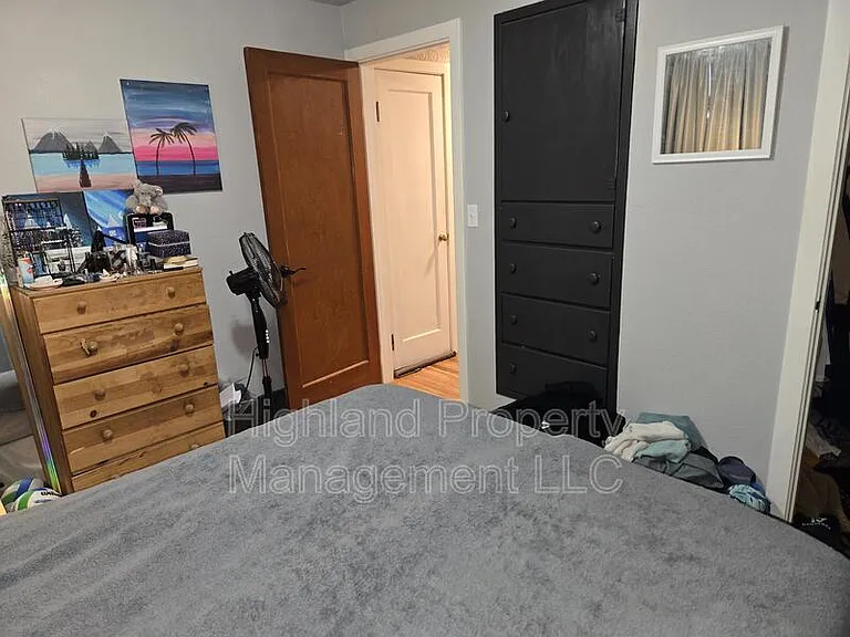 1160 NE Lake St — Photo 15