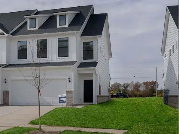 3252 Morab Dr, Zionsville, IN 46077
