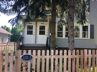 1241 N McKinley Rd #1241, Lake Forest, IL 60045