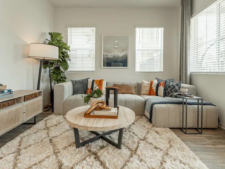 Citron Apartment Homes — Photo 11