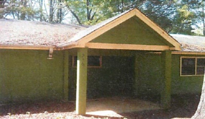 2nd image of 2363 Burroughs Ave SE