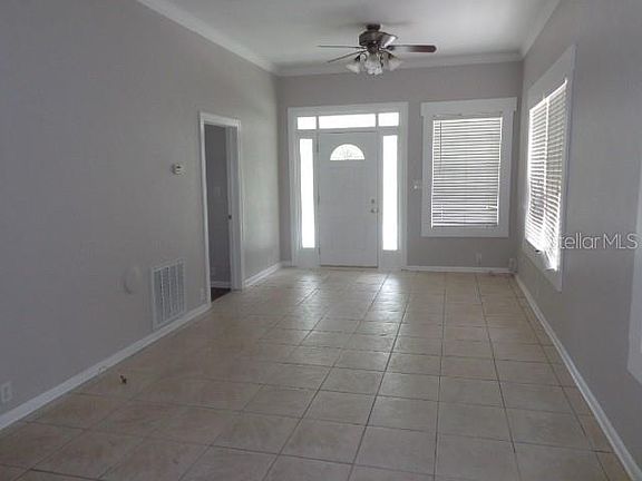 4th image of 1216 E Ida St