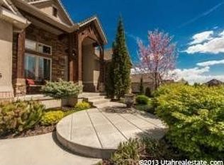 186 N Mountain Vistas Rd, Kaysville, UT 84037