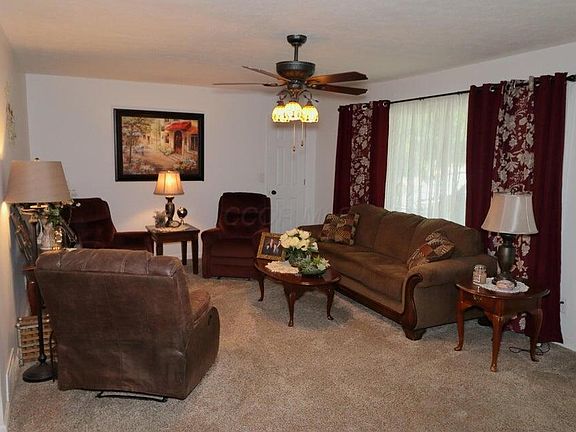 3rd image of 448 Uhler Ave