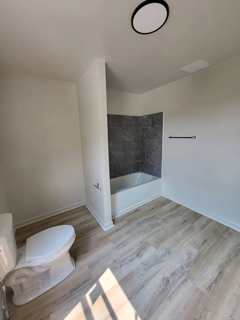 Spacious downtown Columbia Home 3BR/2/BA — Photo 4