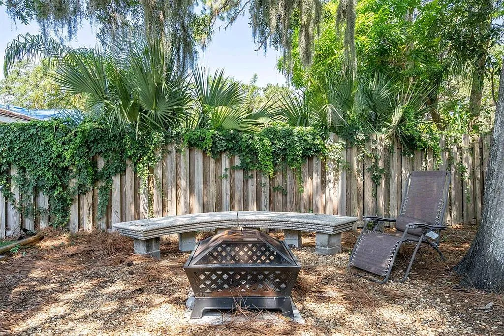 1 bed, 1.0 bath, 950 sqft, $1,895 — Photo 4