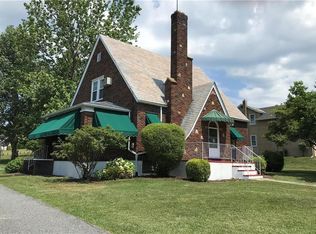 4458 W Mountain View Dr, Walnutport, PA 18088