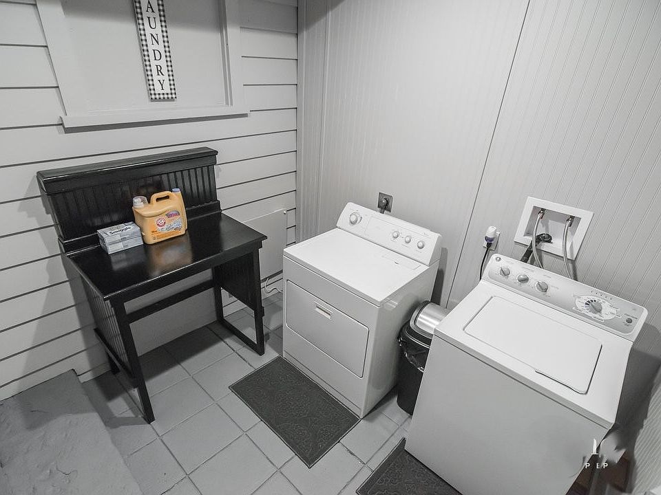 1st image of 107 Arch Ave #5