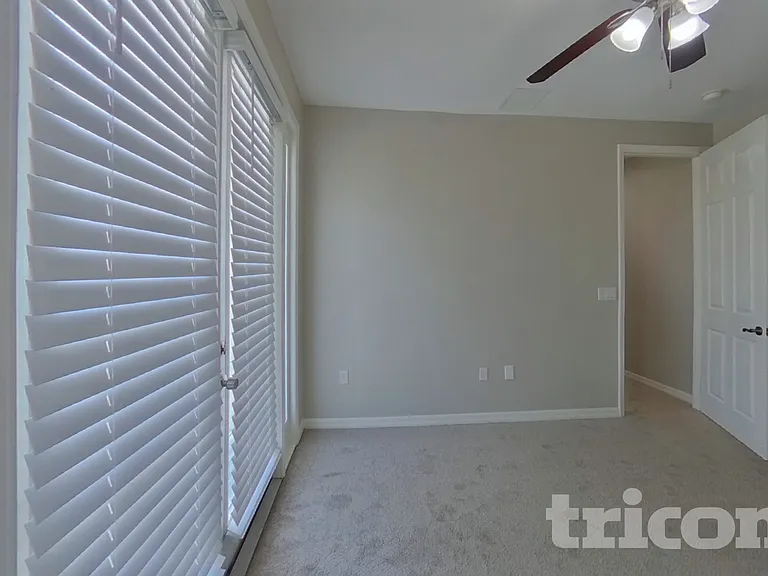 33314 Portal Dr — Photo 12