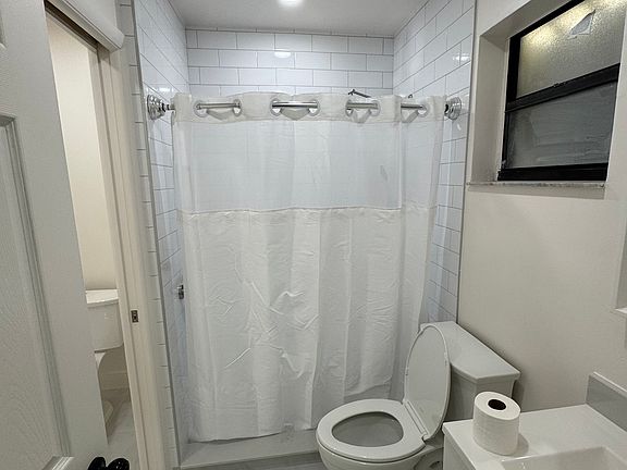 3rd image of 8701 SW 12th St APT 26