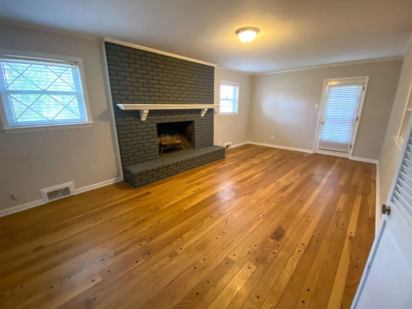 4 bed, 2.5 bath home in East Memphis near CBHS, Shelby Farms, and Baptist Hospital — Photo 3