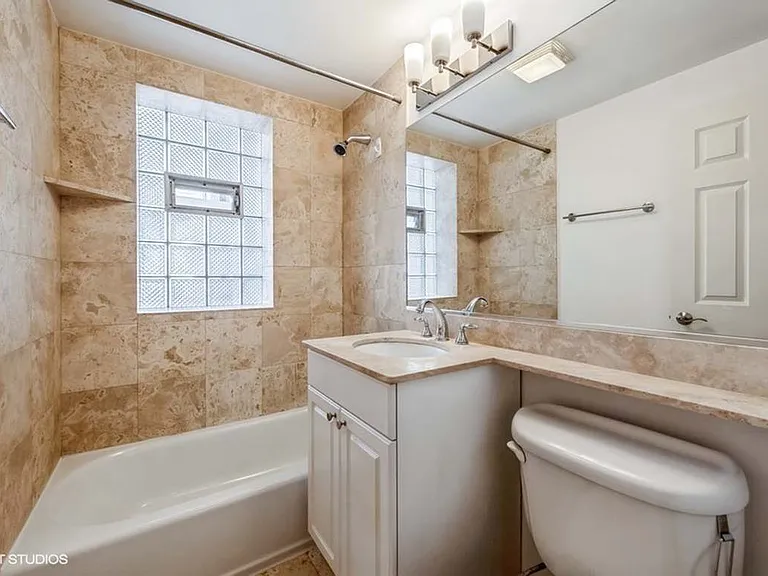 924 W Ainslie St #3S — Photo 12
