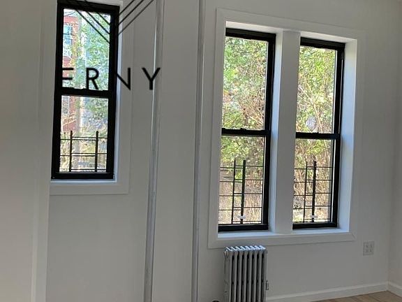 5th image of 526 Chauncey St #L1