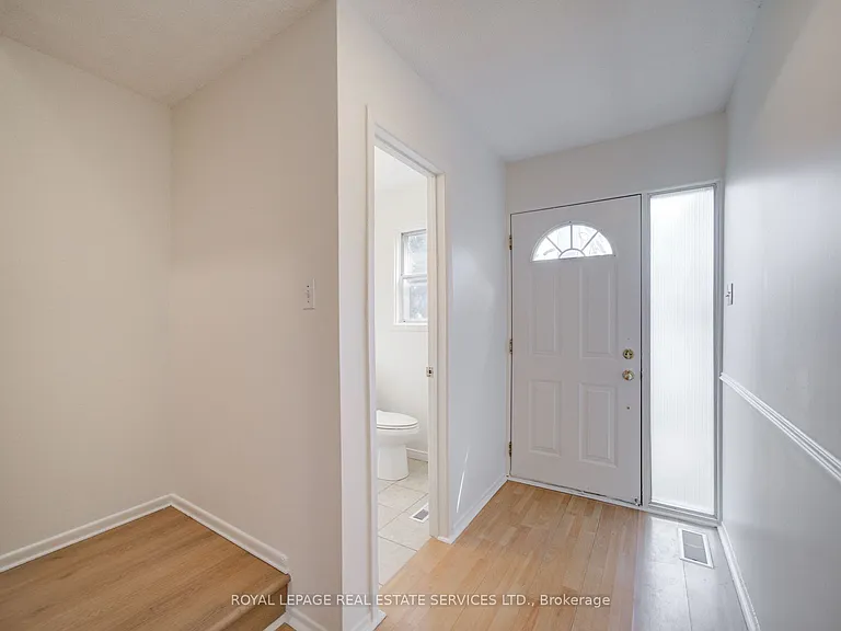 3500 Glen Erin Dr #4 — Photo 3