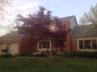 211 Ridge Hill Dr, Highland Heights, KY 41076