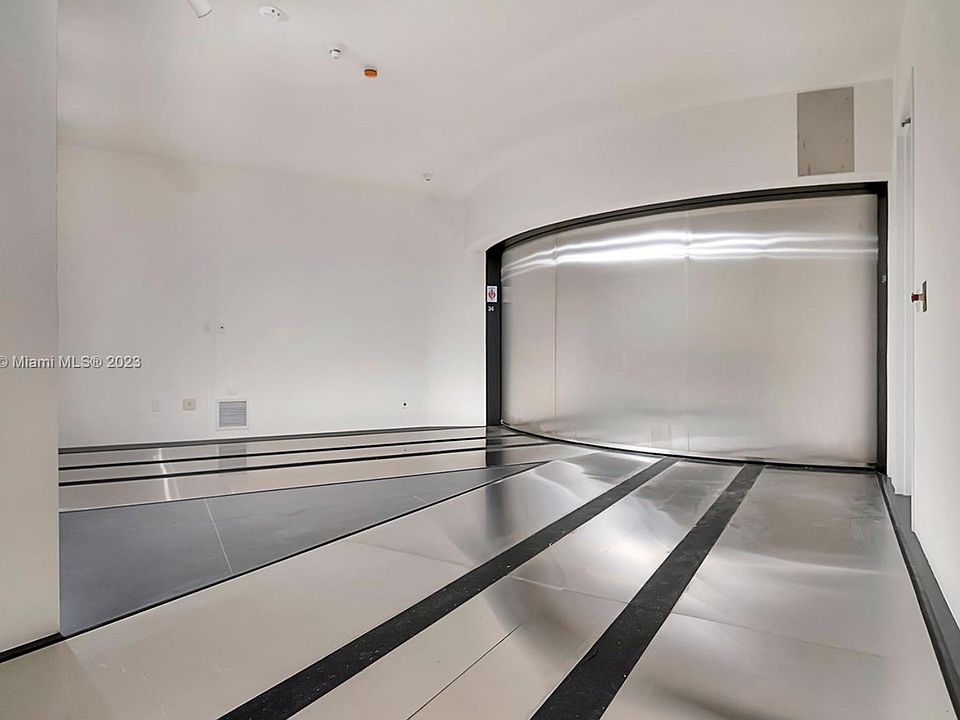 1st image of 18555 Collins Ave #3502