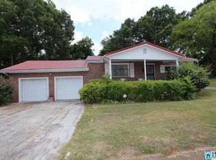 910 W 12th St, Anniston, AL 36201
