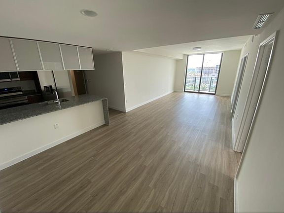 5th image of 2200 NE 2nd Ave #1430