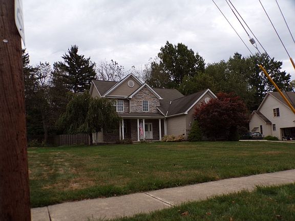 3rd image of 3115 Laura Ln