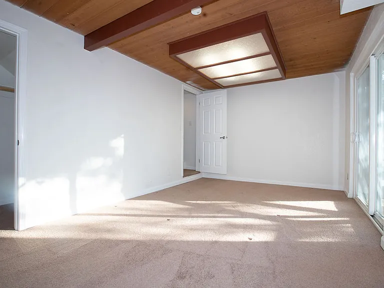521 Pioneer Rd — Photo 34