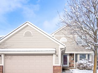 31208 Columbia Dr, Novi, MI 48377