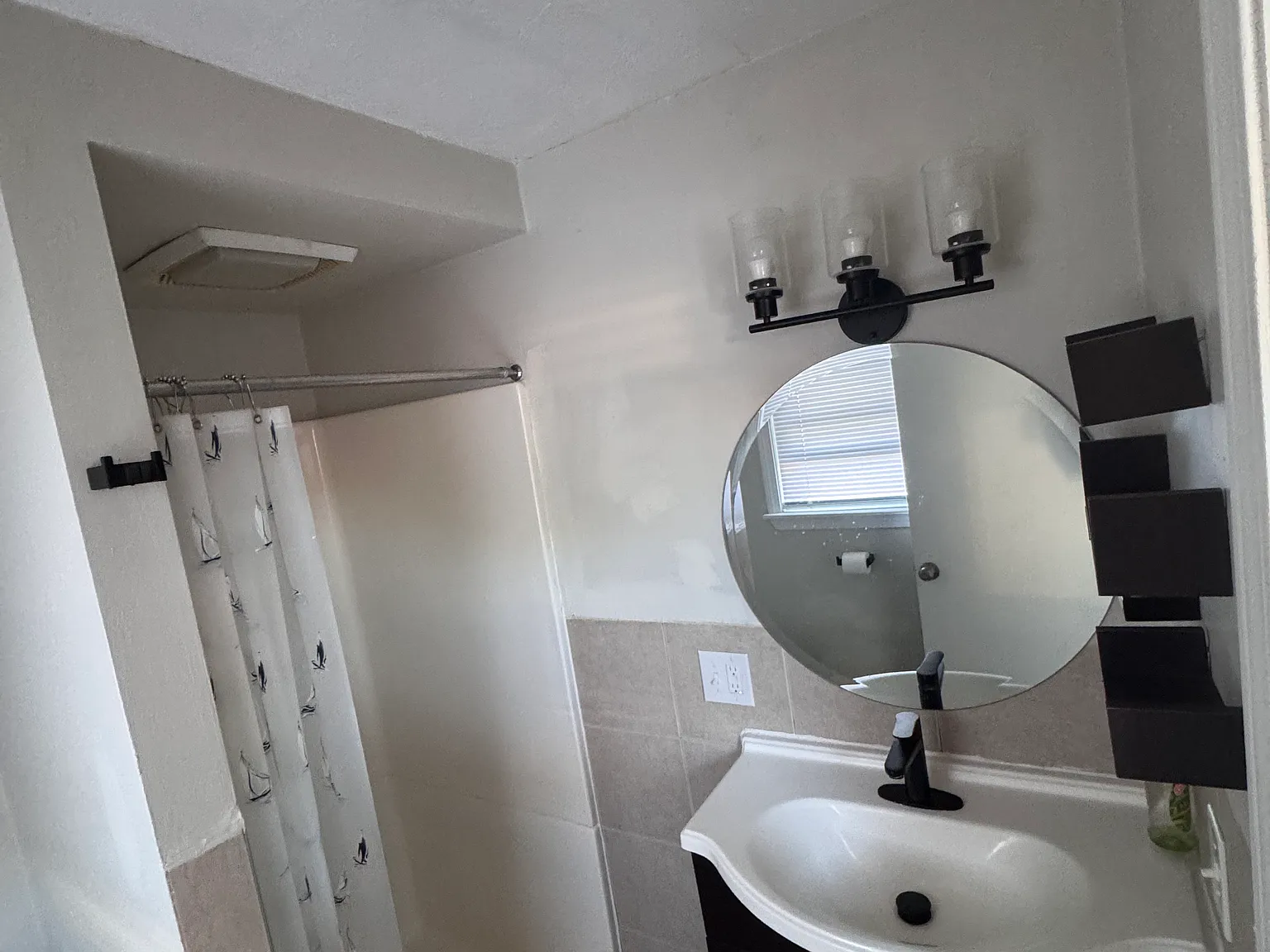 2 bed, 766 sqft, $2,000 — Photo 4