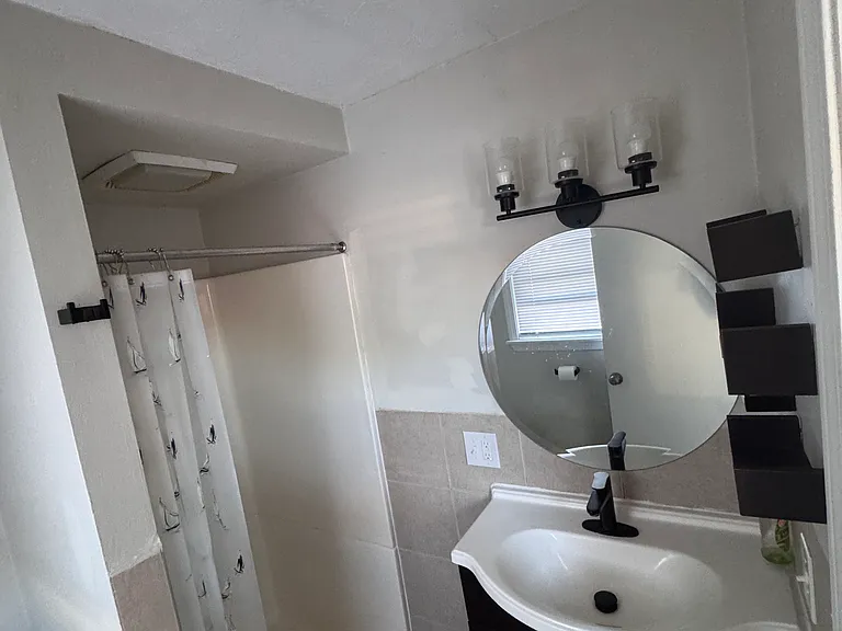 9 Cobb St #1 — Photo 3