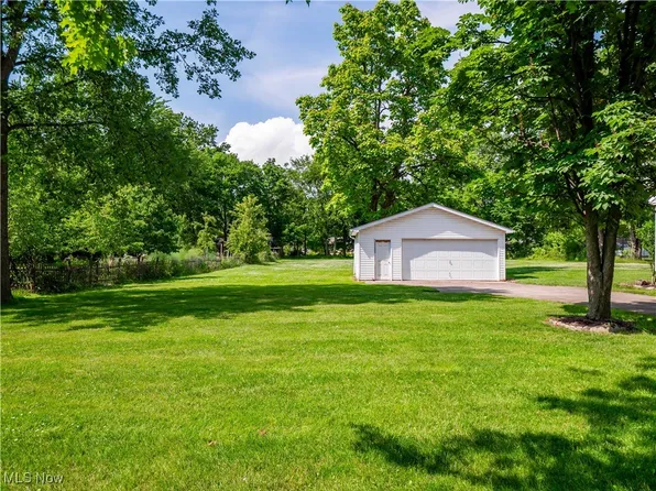 116 Sprague Rd, Berea, OH 44017