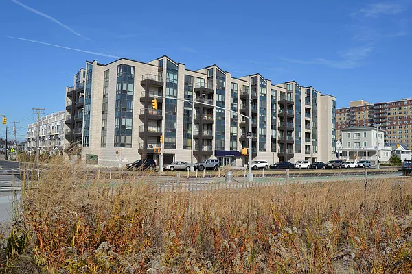 Sold by Fillmore | media 3