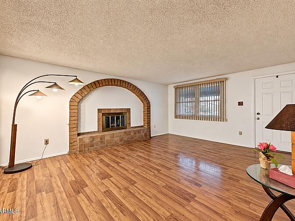 2nd image of 14018 N 36TH Place