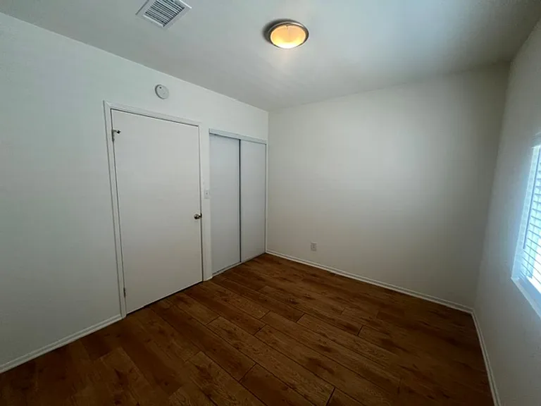 17430 W Gledhill St — Photo 25