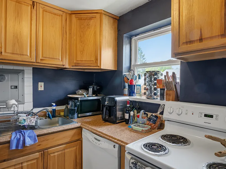 707 S Main St #B2 — Photo 8