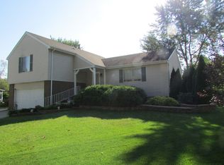 29 Lindon Ln, Vernon Hills, IL