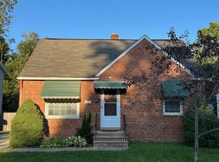 1607 Parker Dr, Mayfield Heights, OH 44124
