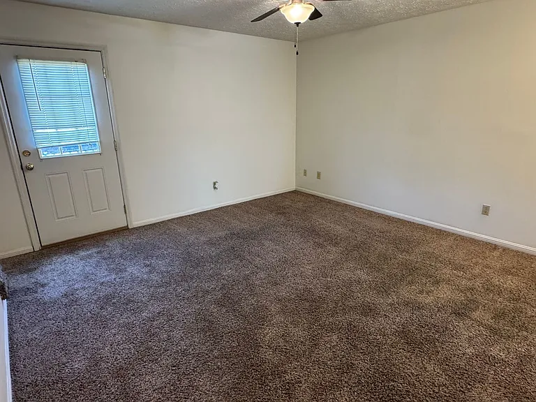 722 Old Stage Rd — Photo 5