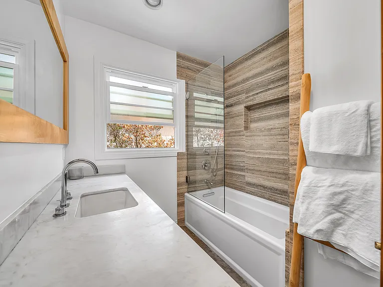 7844 Stewart Ave — Photo 30