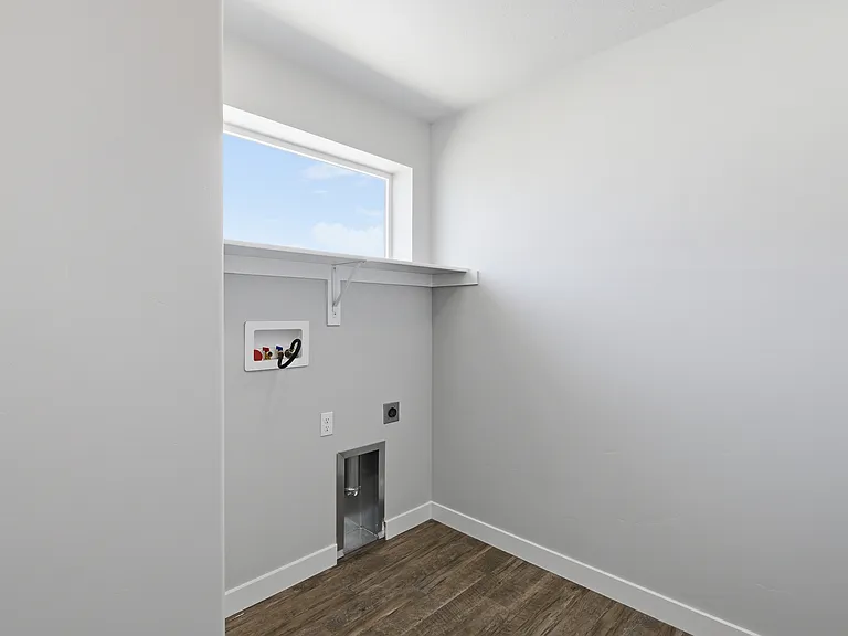 312 W Sapphire Dr — Photo 15