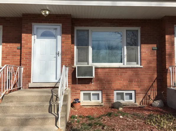 2102 Warren Ave, Downers Grove, IL 60515