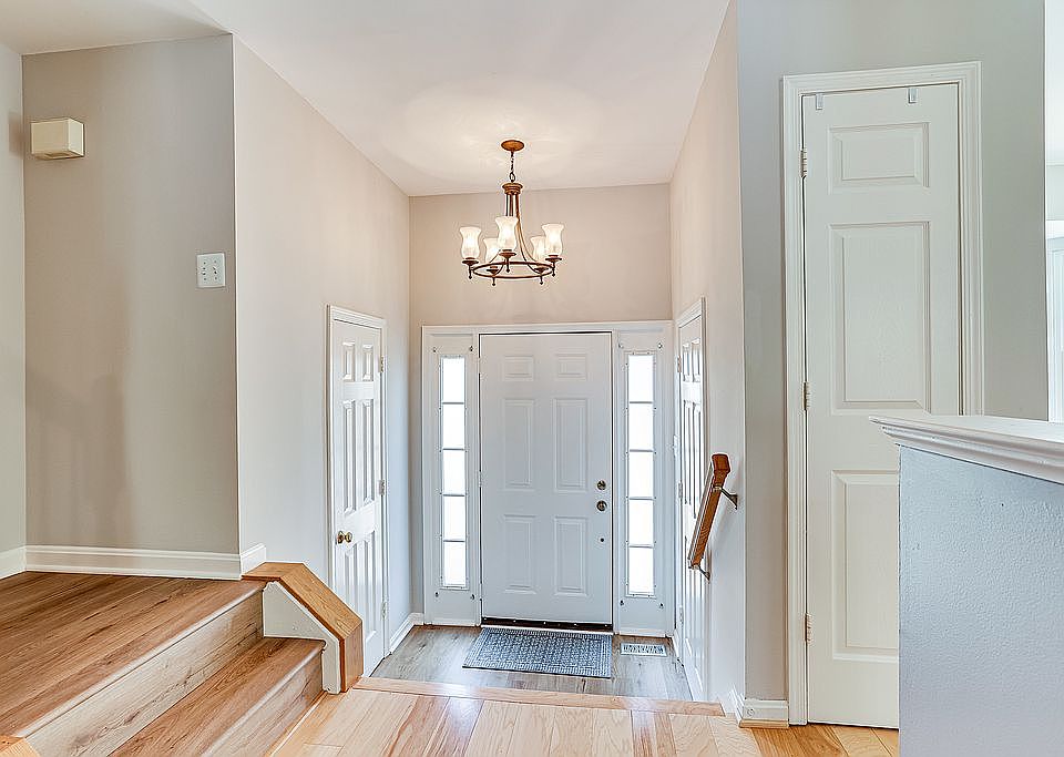 1st image of 5638 Oakham Pl