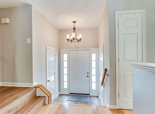 5638 Oakham Pl, Centreville, VA 20120