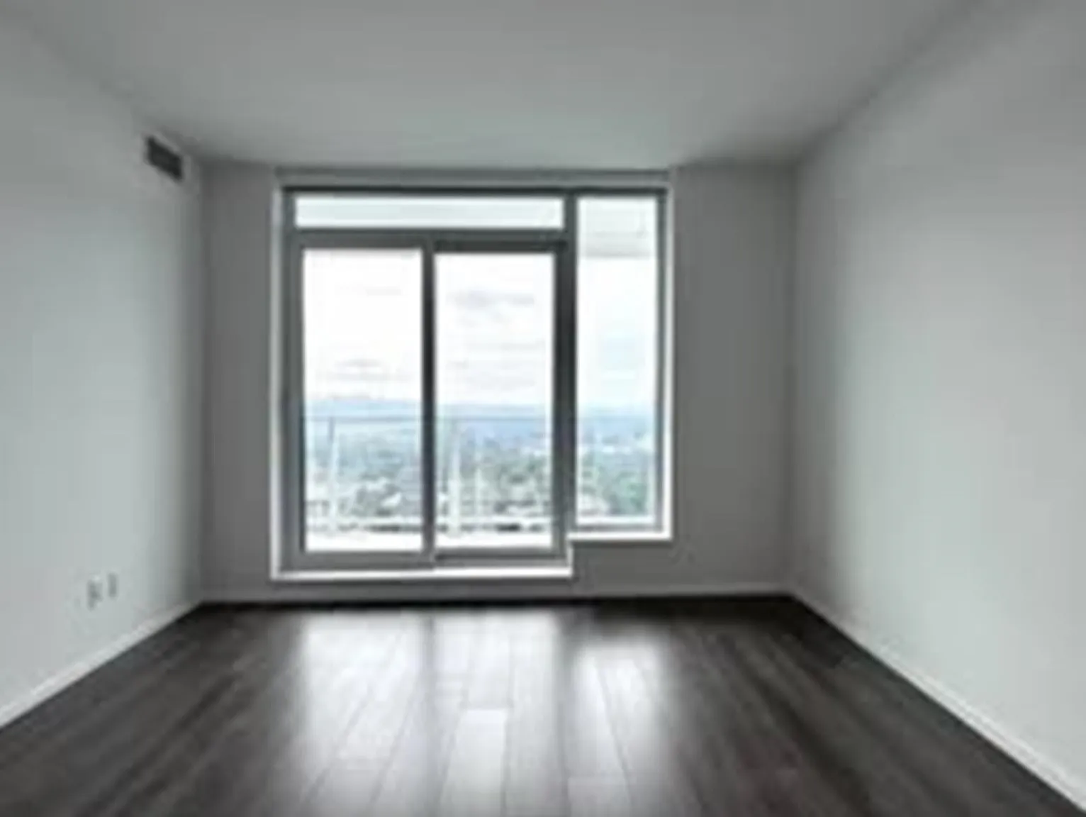 1 bed, 575 sqft, $2,200 — Photo 2