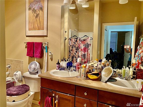 4th image of 7104 265th St NW APT 317