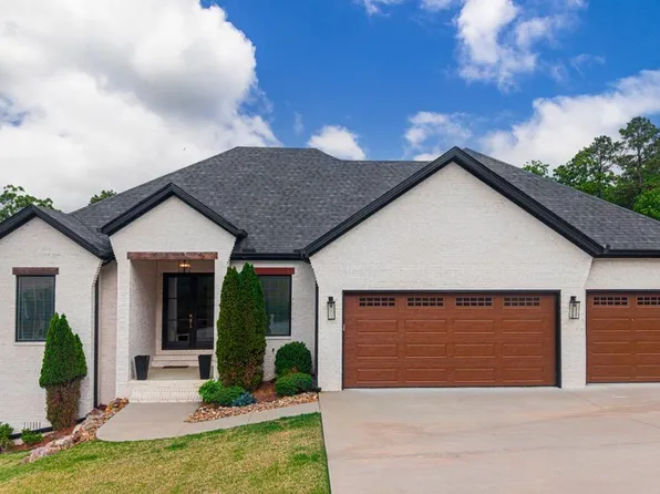 101 War Eagle Dr, Maumelle, AR 72113