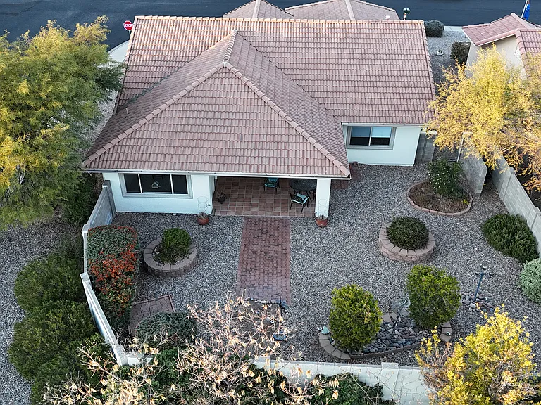 2938 Candlewood Dr — Photo 2