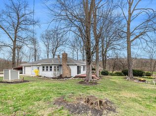 9426 Lost Trail Dr, Delton, MI